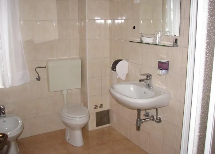 Gostisce Πανσιόν Masun